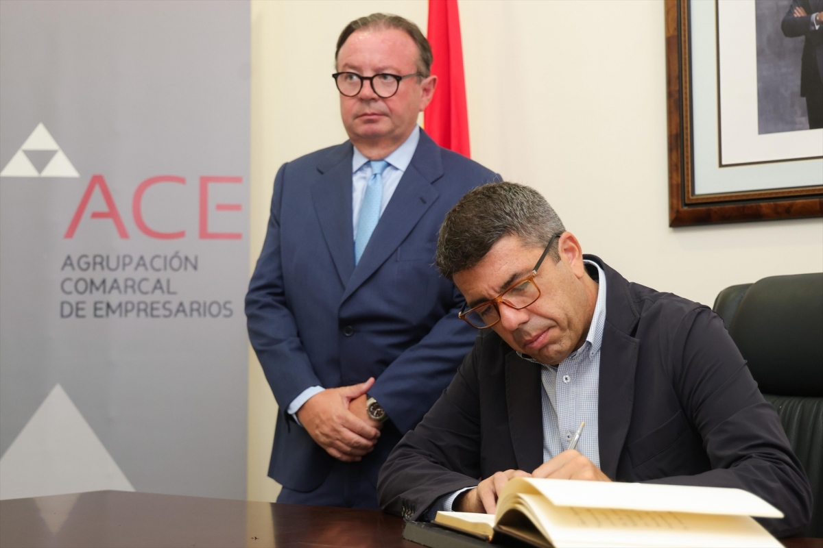 Mazón destaca los 27,8 millones concedidos a 589 pymes y comercios afectados por la Dana con el Plan Ara Empreses