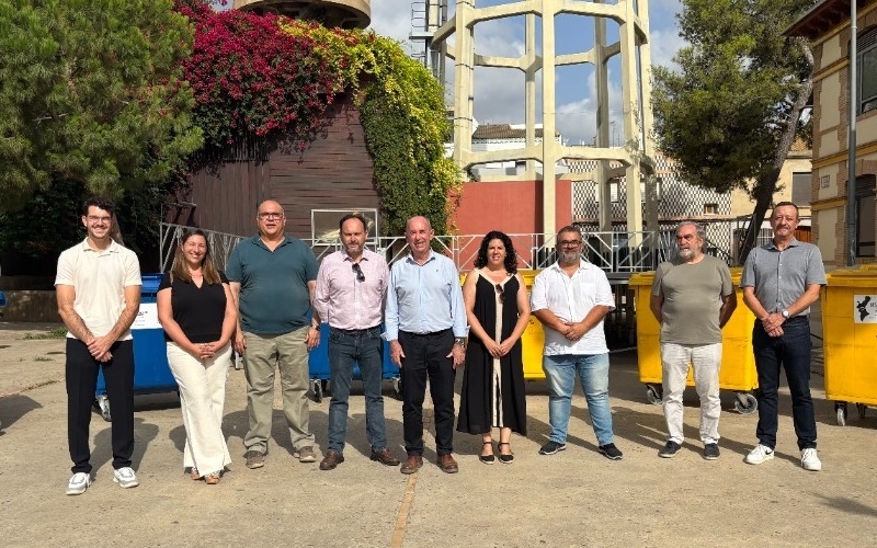 Ecoembes entrega 44 contenedores a municipios afectados por la Dana a través de una iniciativa solidaria