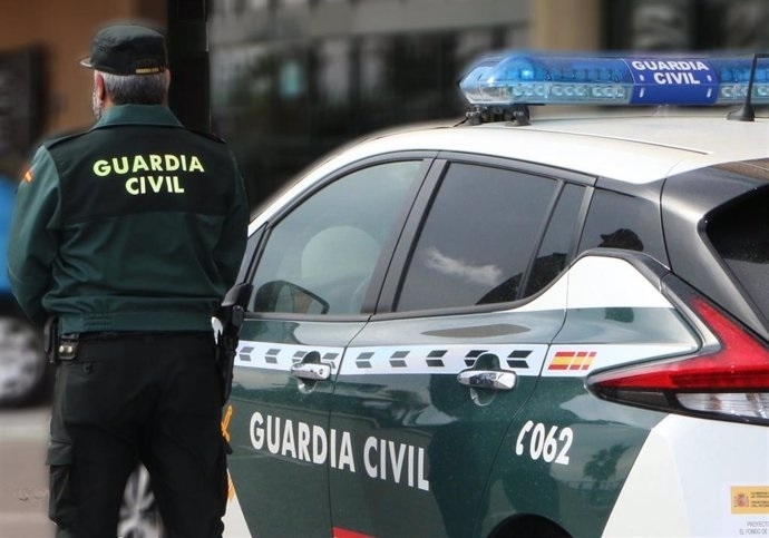 El juez deja en libertad a los agresores de los agentes de la Policía Local de Torrevieja que atendían a una mujer