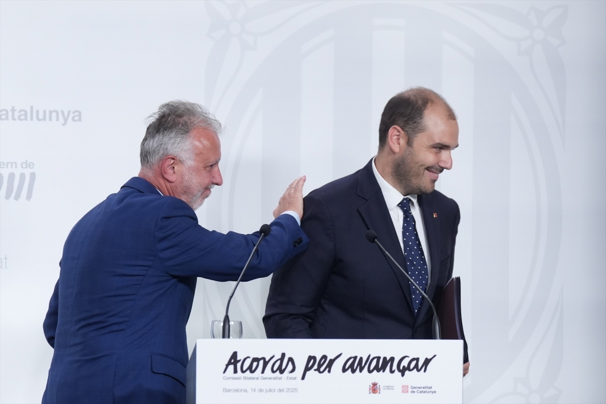 El ministro de Política Territorial, Ángel Víctor Torres, y el conseller de Presidencia Albert Dalmau, este lunes - Foto: EP/David Zorrakino El ministro de Política Territorial, Ángel Víctor Torres, y el conseller de Presidencia Albert Dalmau, este lunes