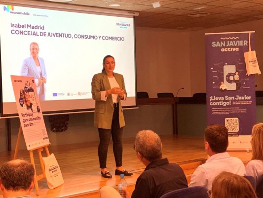 Nace 'San Javier activa': una aplicación para exponer la oferta del comercio y del municipio