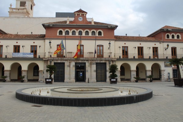 El Consell pagará a Nules un 15% más para inserción social pero solo incluirá 6.000 euros para el colectivo LGTBI
