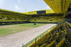 El Villarreal cambia el césped del Estadio de la Cerámica: lo estrenará ante el Aston Villa