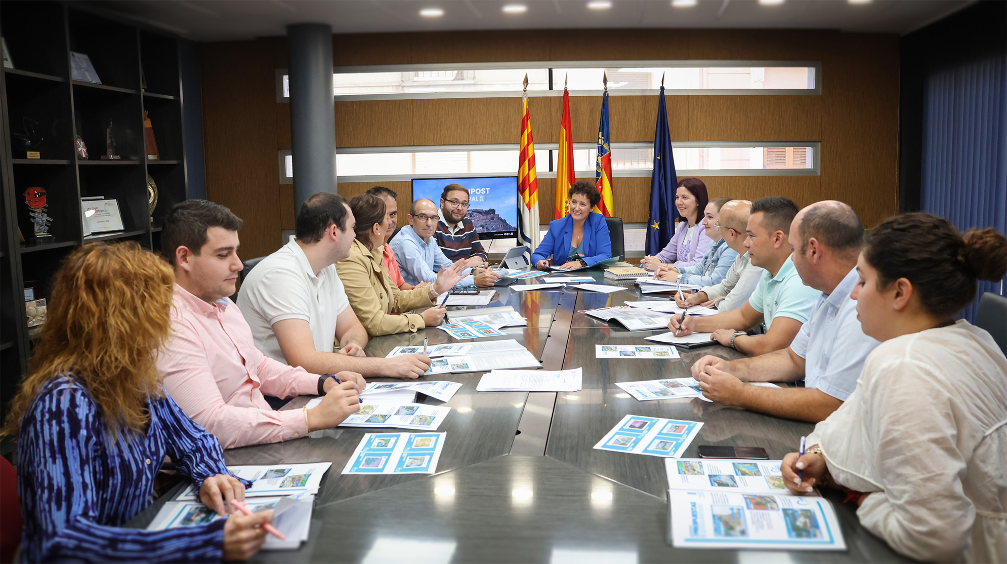 Onda escucha las propuestas de los vecinos y ultima los presupuestos municipales de 2025