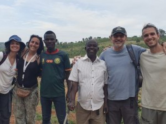La UMH enseña a familias agrícolas de Uganda a aumentar ingresos con residuos de platanera
