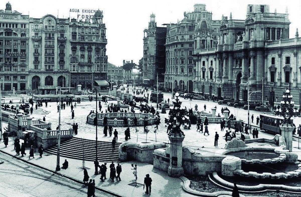 Revista Plaza Principal | Sant Francesc: La pila de bautismo de la Plaza del Ayuntamiento