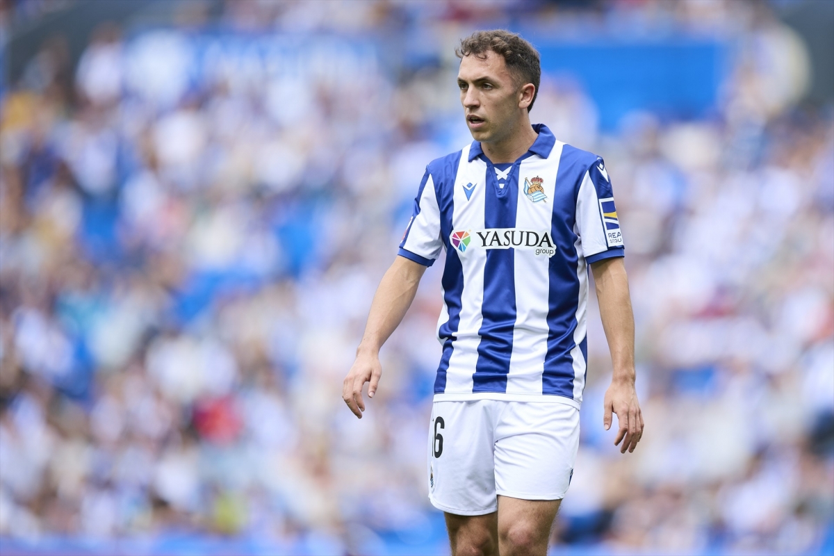El Levante ultima el traspaso de Olasagasti procedente de la Real Sociedad