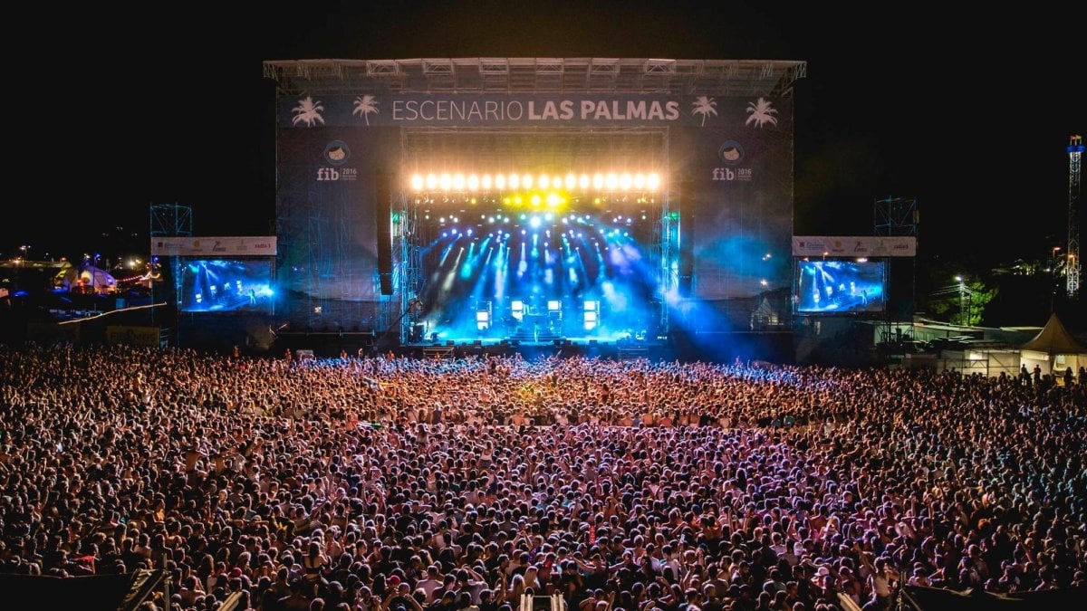 FACUA recuerda a los usuarios del FIB que tienen derecho al reembolso tras cancelar varios artistas sus actuaciones