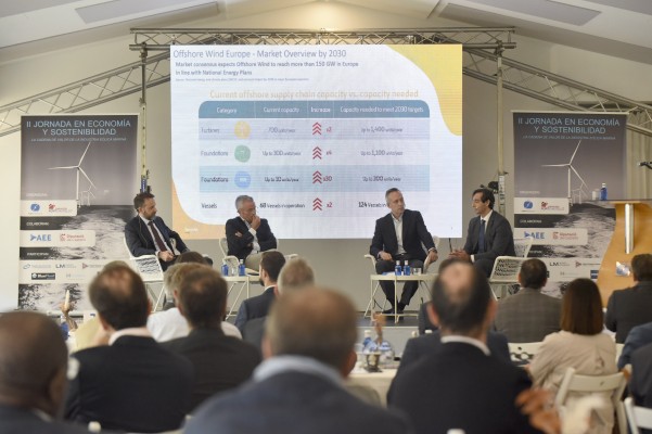 PortCastelló opta a 88 millones de una nueva ayuda del Gobierno para lanzar el 'hub' eólico 
