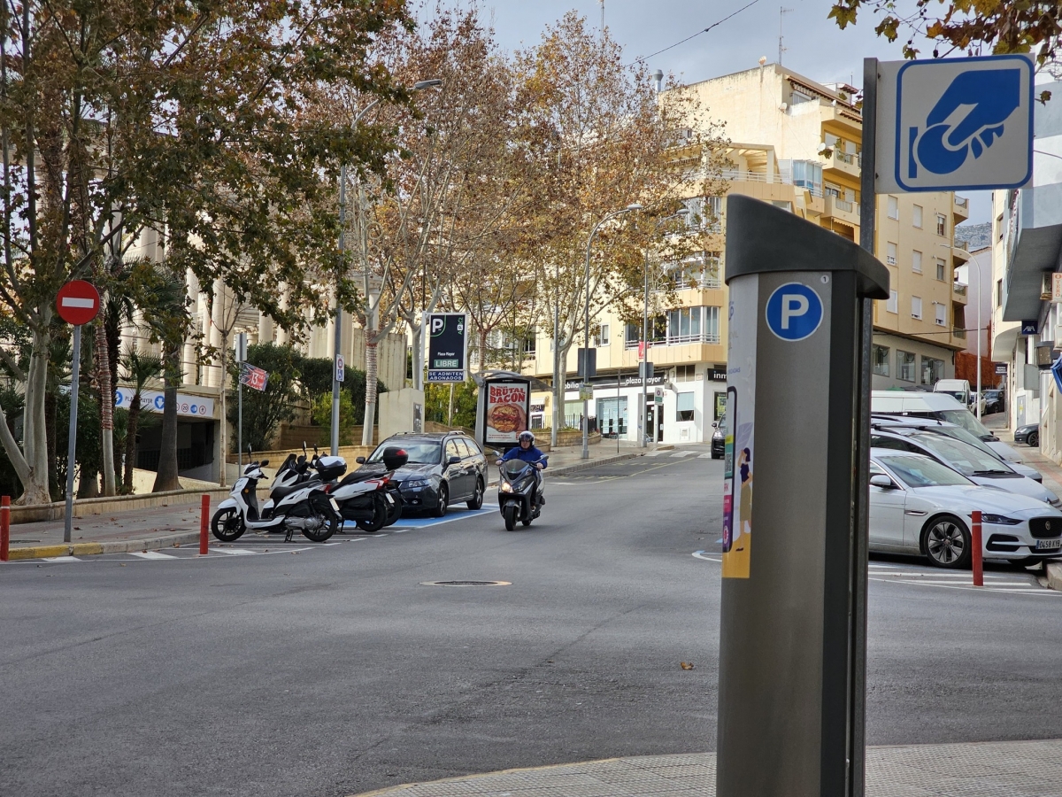 Calp propone que la empresa Estacionamientos y Servicios gestione la zona azul 