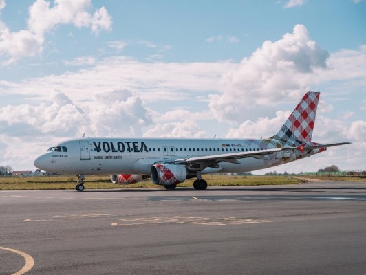 Volotea recupera los vuelos entre Murcia y el aeropuerto de Barcelona-El Prat