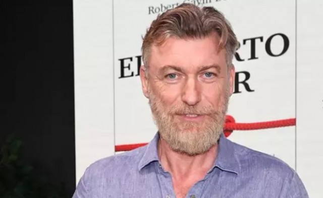 El abogado irlandés Robert Gavin Bonnar presenta su novela 'El cuarto poder' en la Feria del Libro de Murcia