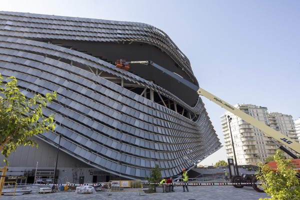 El Roig Arena presenta sus 1.700 m2 de pantallas LED
