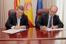 Convenio firmado: los alumnos de la CEU podrán realizar sus prácticas en los centros públicos