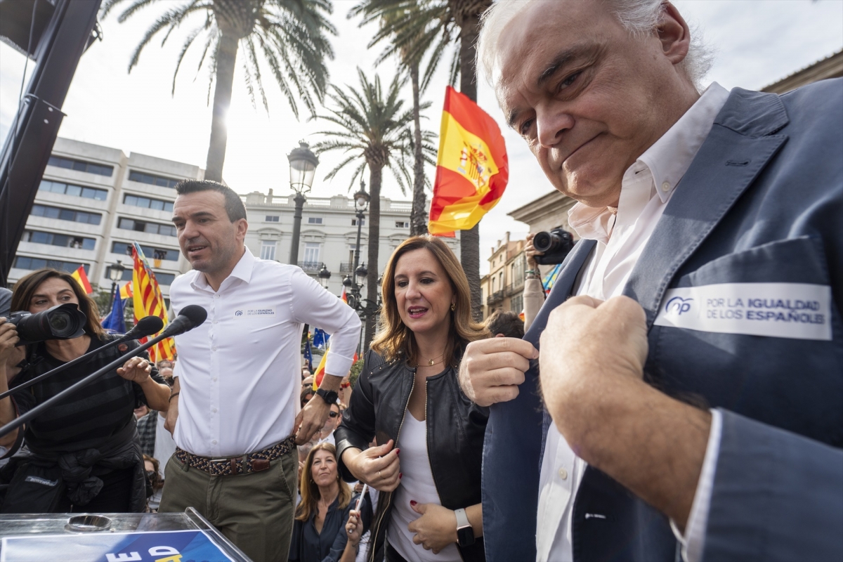 Mompó, Catalá y González Pons. - Foto: EP/Jorge Gil Mompó, Catalá y González Pons.