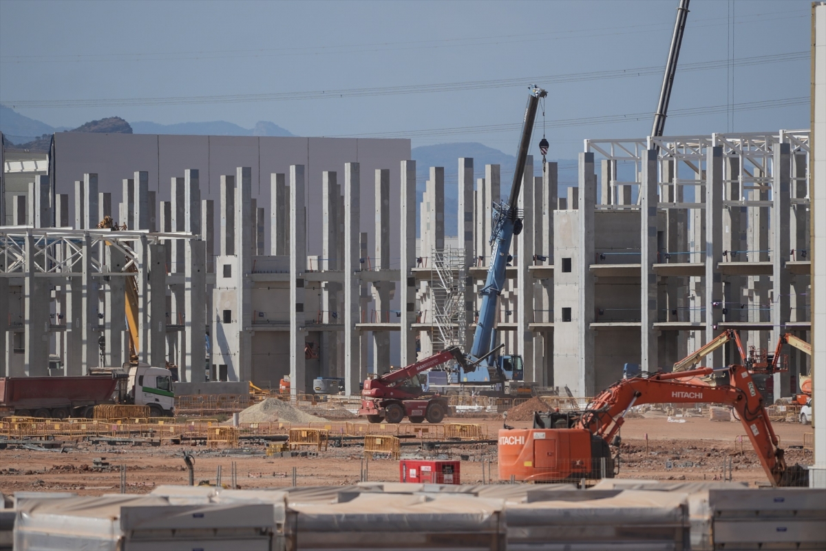 Obras de la planta de PowerCo. - Foto: Jorge Gil/EP Obras de la planta de PowerCo.