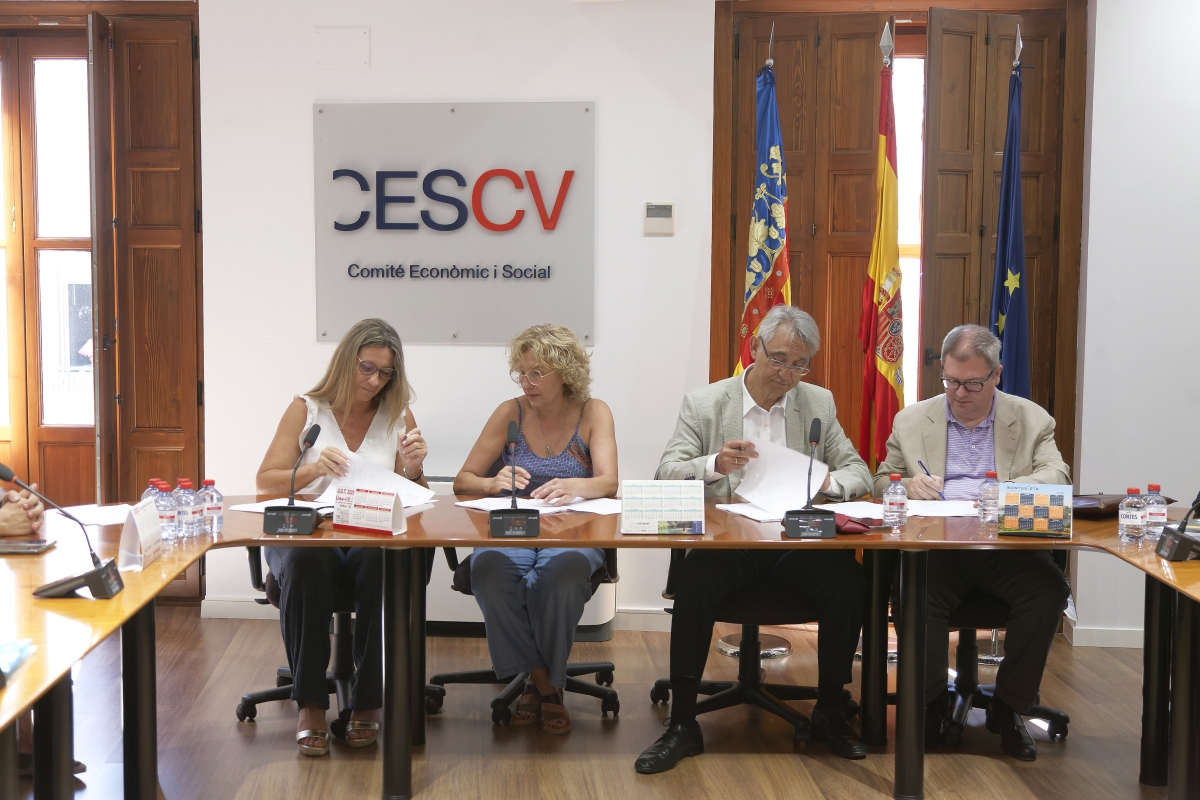 Firma, este jueves, del convenio del sector hostelero de Castellón. 