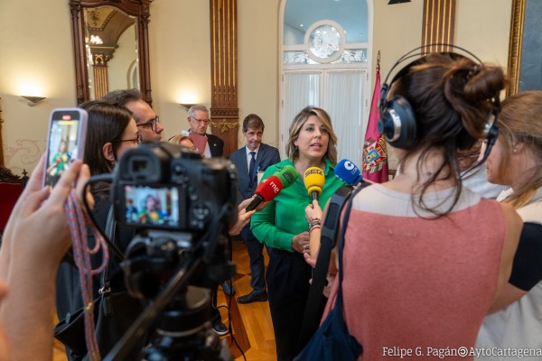Noelia Arroyo defiende la reestructuración del Ayuntamiento de Cartagena y niega sobrecostes