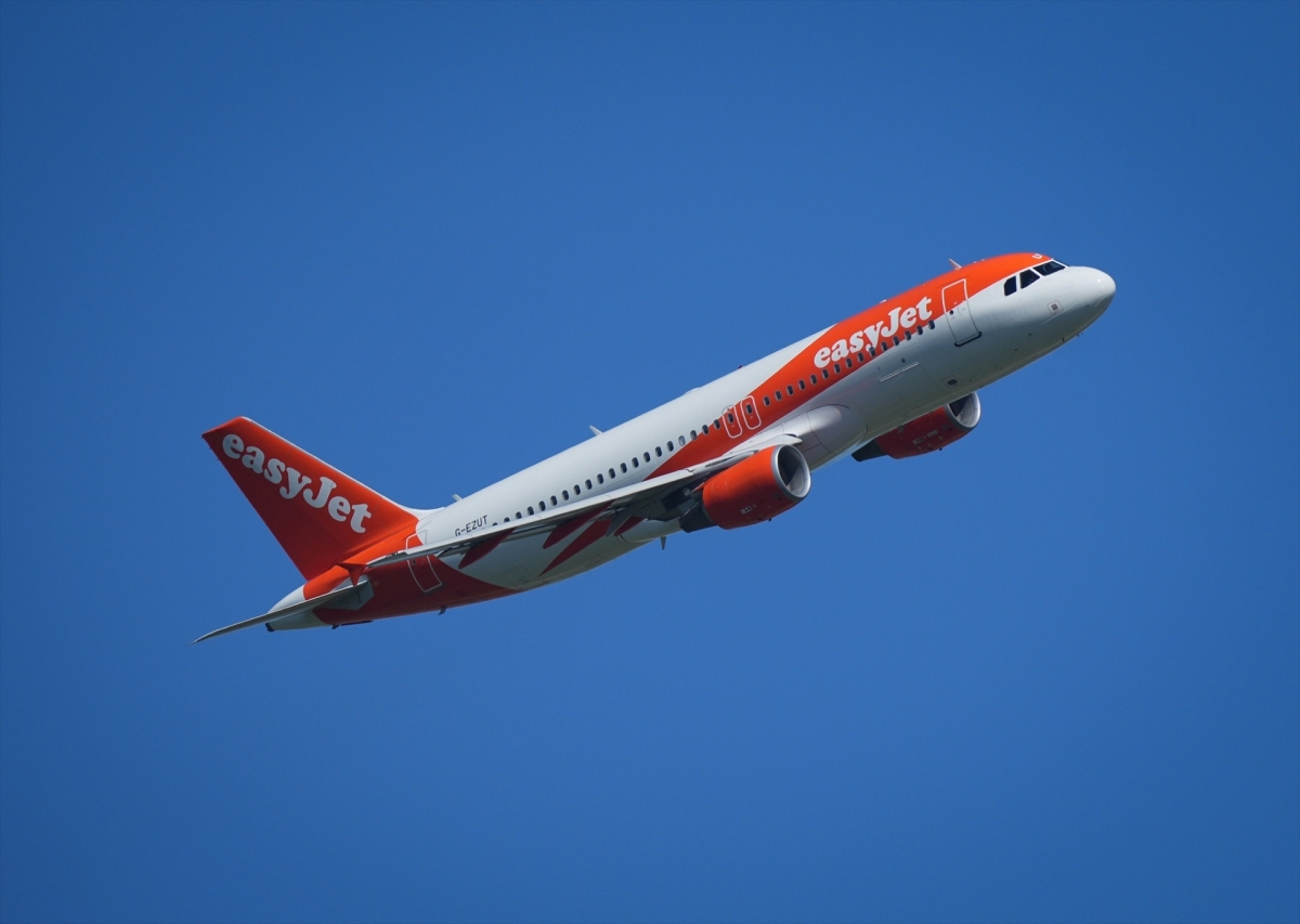 EasyJet cae un 5%, su mayor caída desde marzo tras advertir del impacto de la huelga en Francia