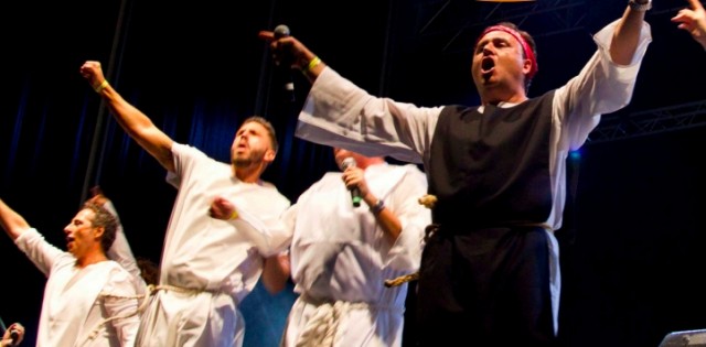 ‘La Movida Valenciana’ llena de música la plaza del Ayuntamiento