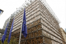 Bruselas asigna a España 79.900 millones para regiones y PAC, casi un 20 % menos