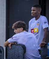 Guerra espera al Valencia CF con otros clubes en el horizonte