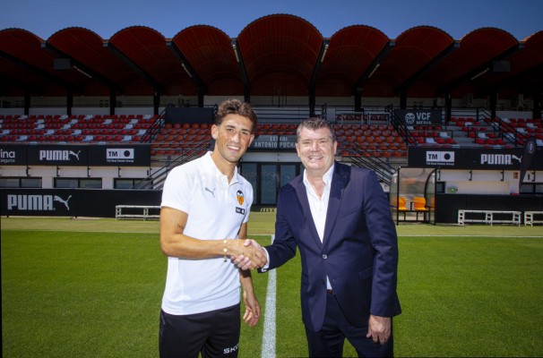 El Valencia CF renueva a Jesús Vázquez hasta 2028