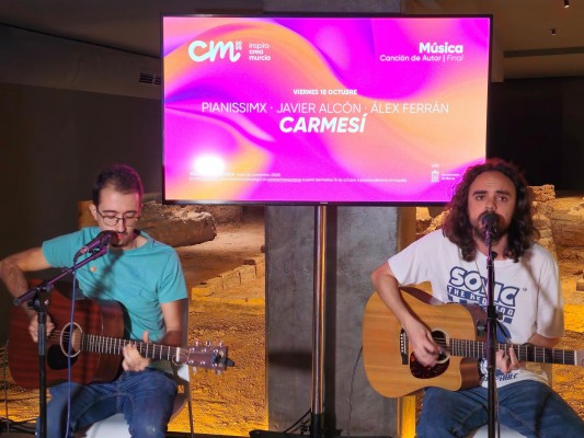 Carmesí arropa la final del CreaMurcia de Canción de Autor entre Pianissimx, Javier Alcón y Alex Ferrán