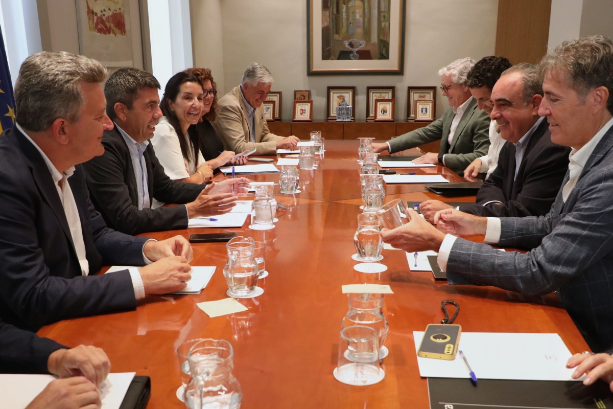 La primera reunión de la Mesa de Seguimiento de Inversiones de Alicante pone calendario de reuniones