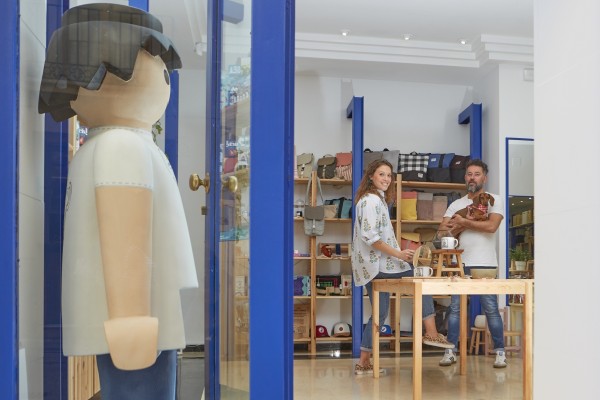 Embolic Studio: una apuesta de 'concept store', estudio y taller en el Centro de Alcoy con gestión cooperativista