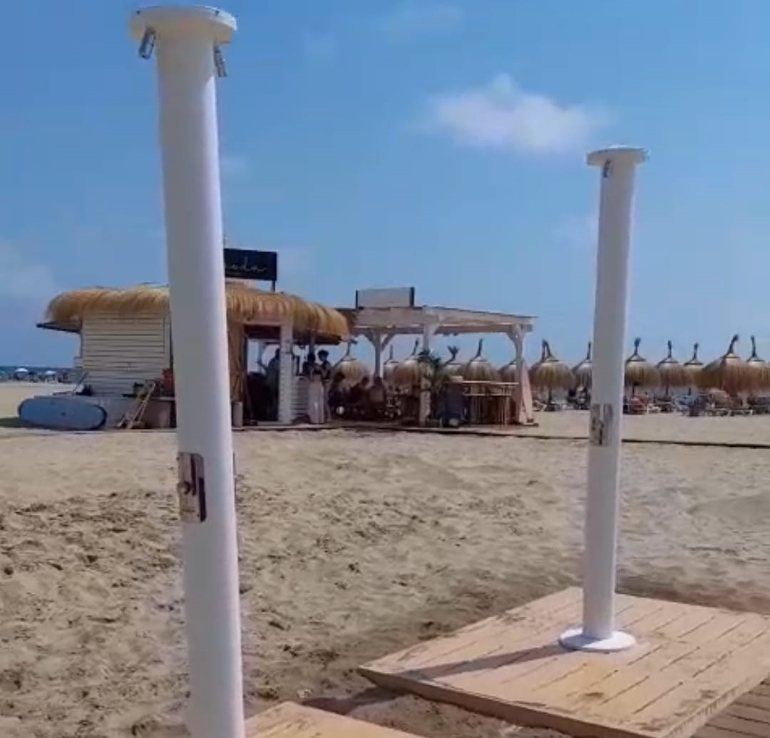 Alboraia instala duchas en La Patacona ante el 