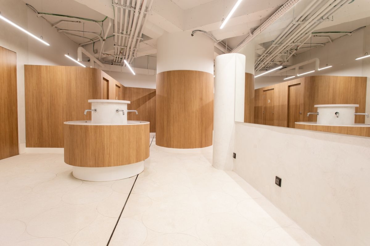 Caldea reabre la gran laguna central con todos los espacios de acceso renovados