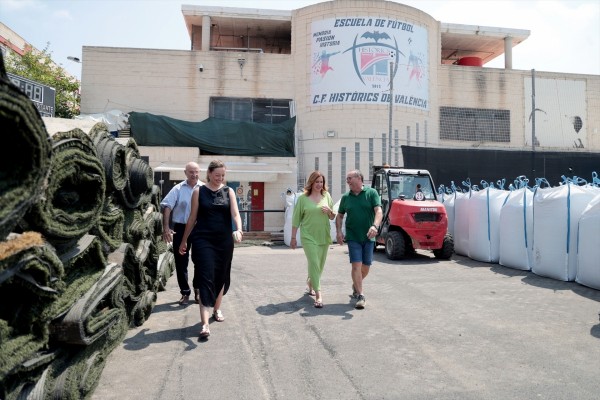 València renueva los dos campos de fútbol de Marxalenes con un presupuesto superior a 215.000 euros