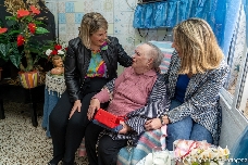 El Ayuntamiento de Cartagena busca la empresa que dé un 'respiro' a los cuidadores familiares