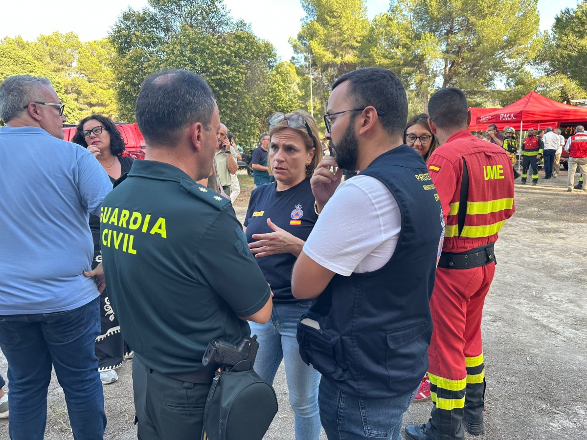 La delegada y el subdelegado del Gobierno en Alicante, en el puesto de mando avanzado. - La delegada y el subdelegado del Gobierno en Alicante, en el puesto de mando avanzado.