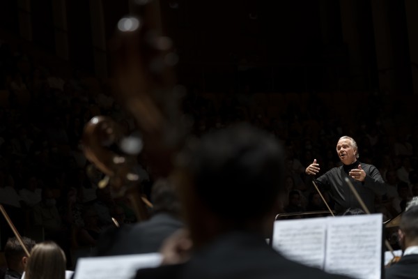 Mark Elder inaugura el ciclo sinfónico del Auditori de Castelló con 'La Sexta' de Mahler