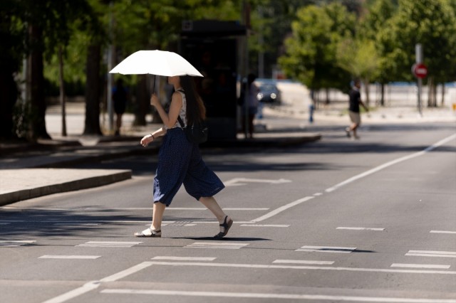 Emergencias establece alerta naranja en litoral de Valencia y litoral sur de Alicante por altas temperaturas
