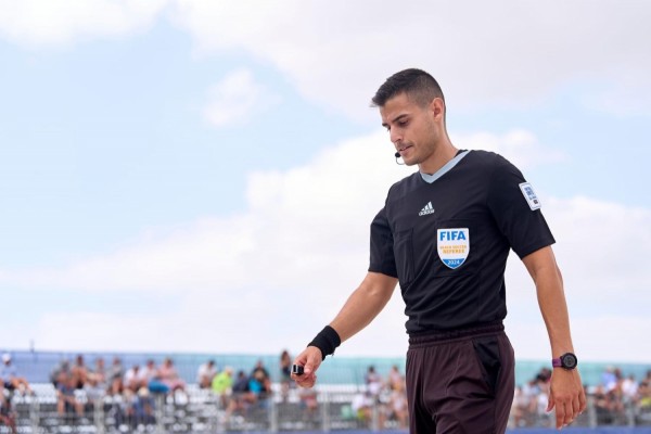 Ojaos Valera, nuevo árbitro de Segunda División: 