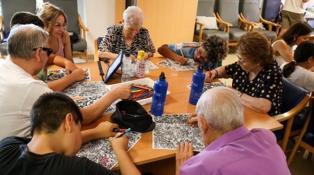 Onda promueve la convivencia y refuerza los lazos sociales entre generaciones