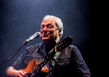 Toquinho recibe el Premio La Mar de Músicas y cantará junto a Pablo Alborán, Pasión Vega y Valeria Castro
