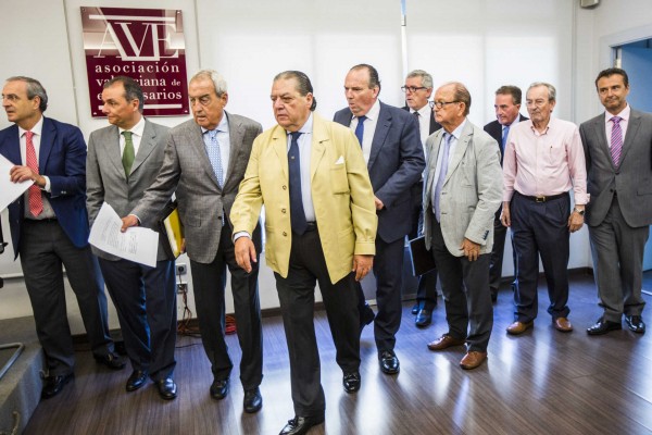 Las crisis de Coepa y la CEC desata la guerra entre patronales por captar a las grandes empresas