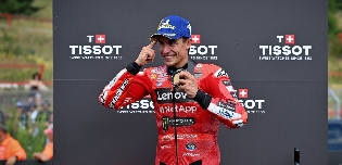 Marc Márquez completa su quinto doblete consecutivo en el regreso de Jorge Martín