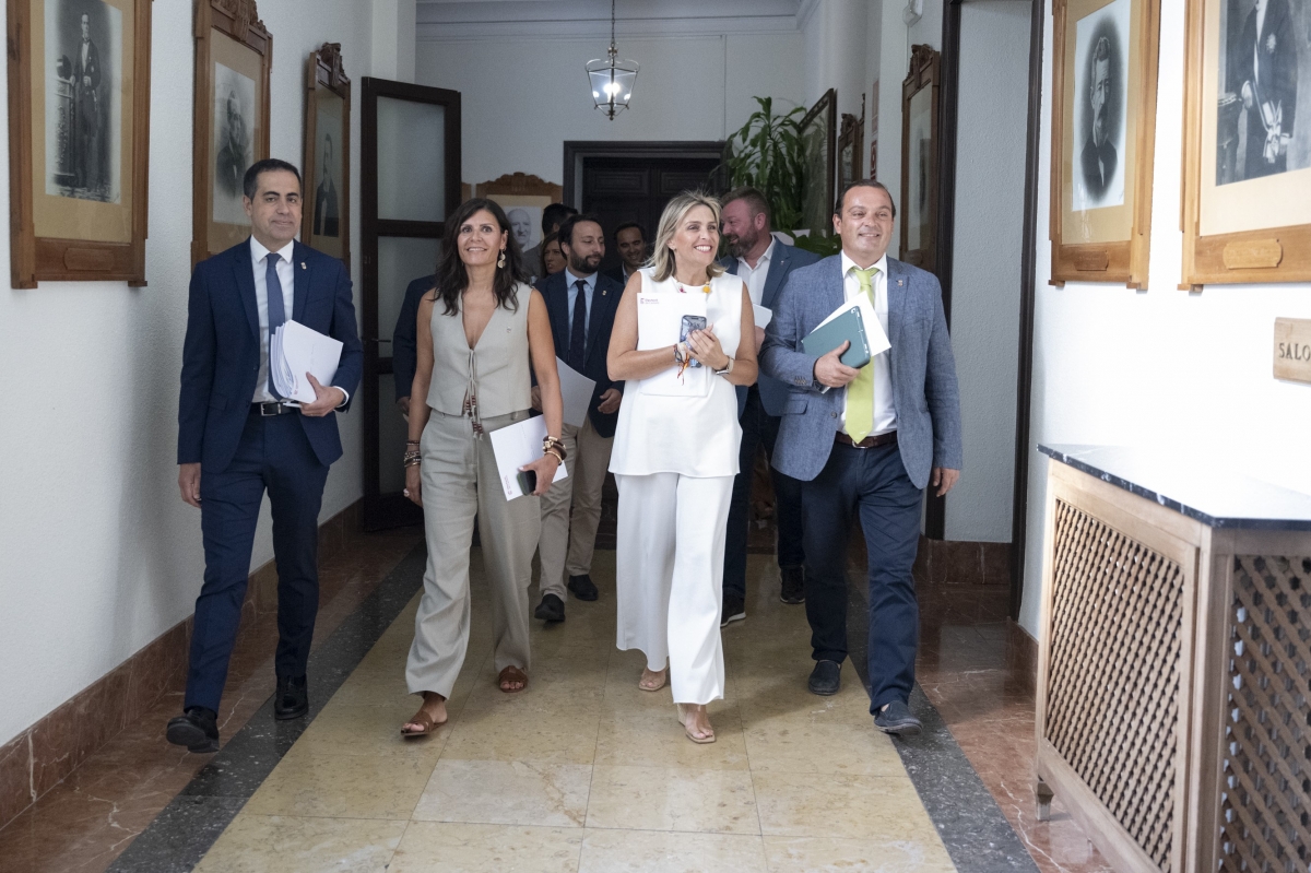 La presidenta y los vicepresidentes del Gobierno provincial - 