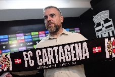 Javi Rey: "Lo dejé todo para venir al Cartagena y quiero llegar al fútbol profesional"