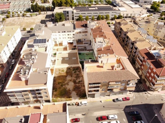Petrer cede dos nuevas parcelas al Plan VIVE para construir vivienda protegida