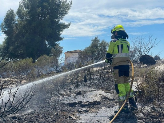 Cinco personas se enfrentan a sanciones de 1.001 a 100.000 euros por hacer fuego en Castelló