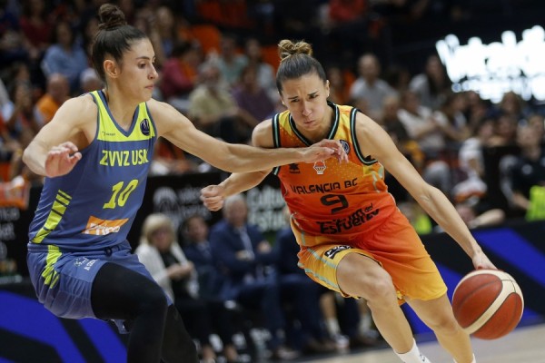 Valencia Basket arranca su nueva aventura europea ante USK Praha