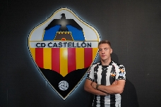 El Castellón incorpora al joven lateral polaco Michal Willmann: paga traspaso y tendrá ficha del filial