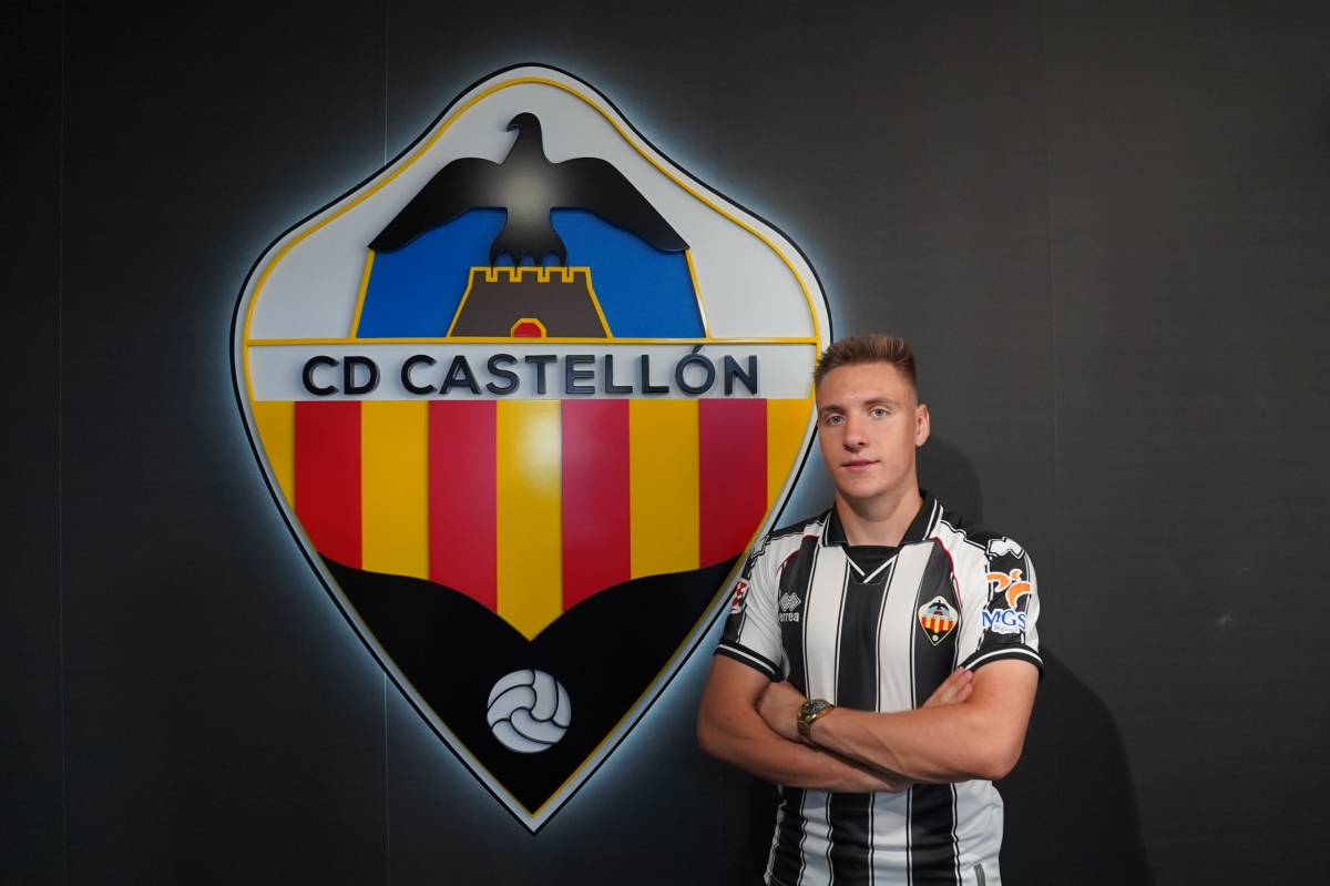 El Castellón incorpora al joven lateral polaco Michal Willmann: paga traspaso y tendrá ficha del filial