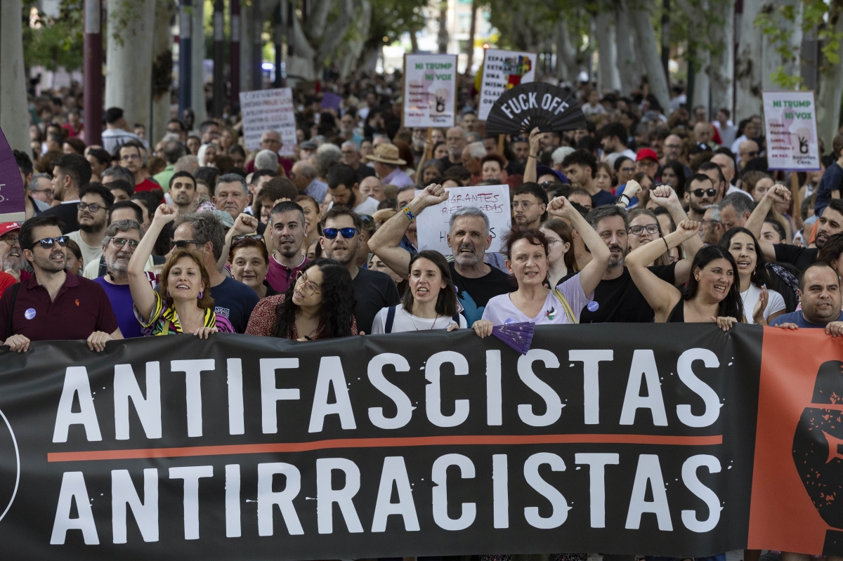 Tinto de verano después de plantar cara a fascistas y racistas